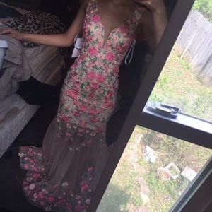 Sherri Hill Prom Dress